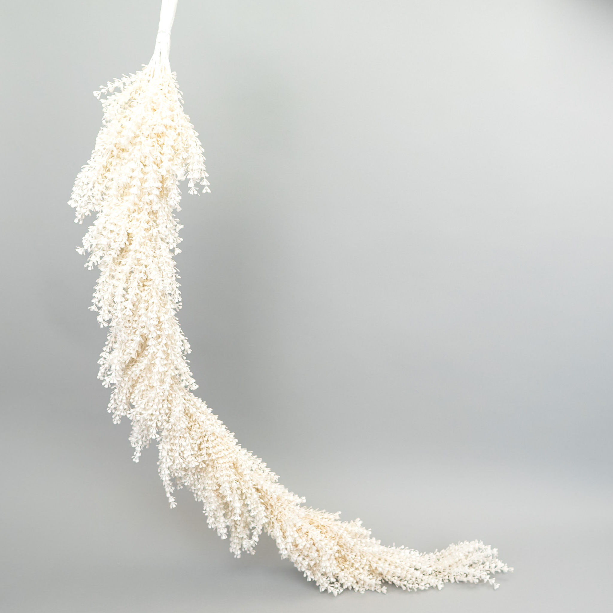 GARLAND FROSTED LEAF 4FT FROST WHITE