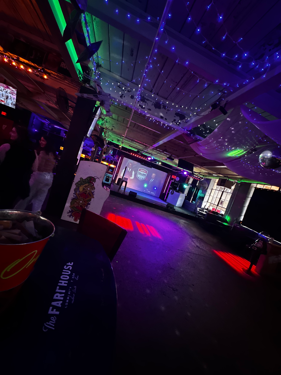 Whiskey Rain Rocks at Pinky’s Revenge