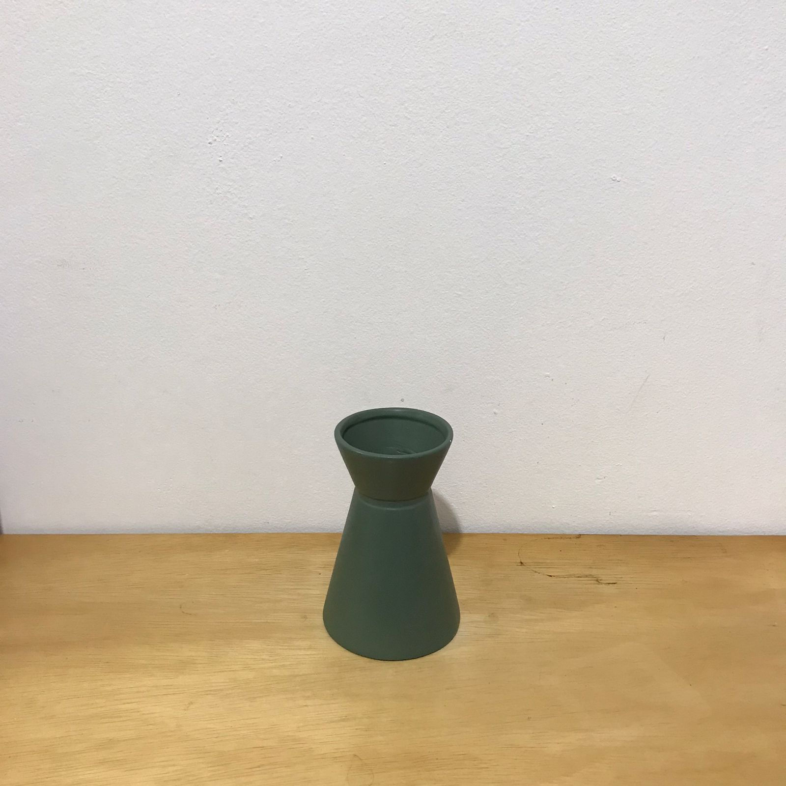 Vaso Cone Verde Malva P 15 x 10,5 x 10,5 cm