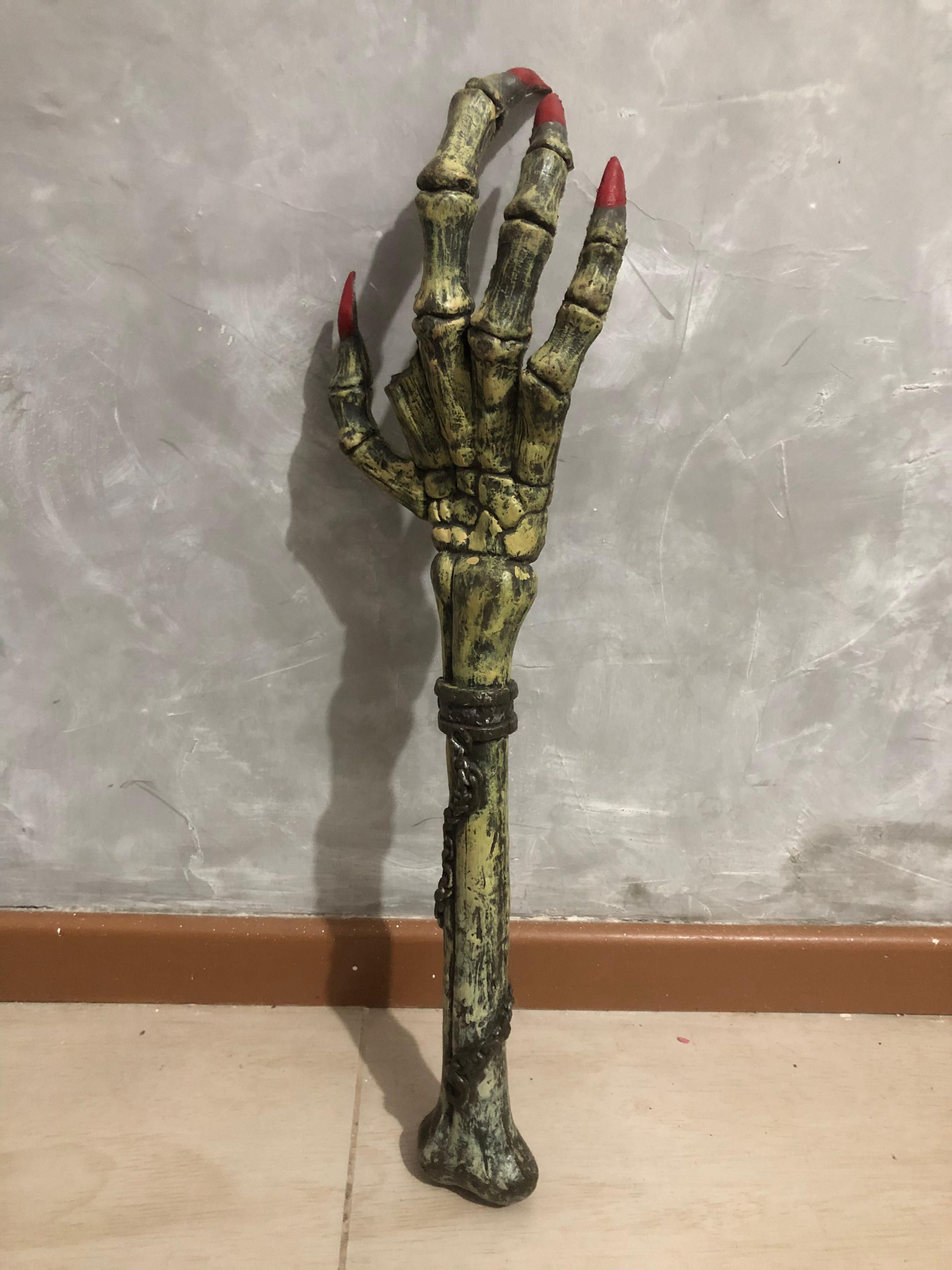 cetro mão caveira halloween | Rep. Unit R$ 120