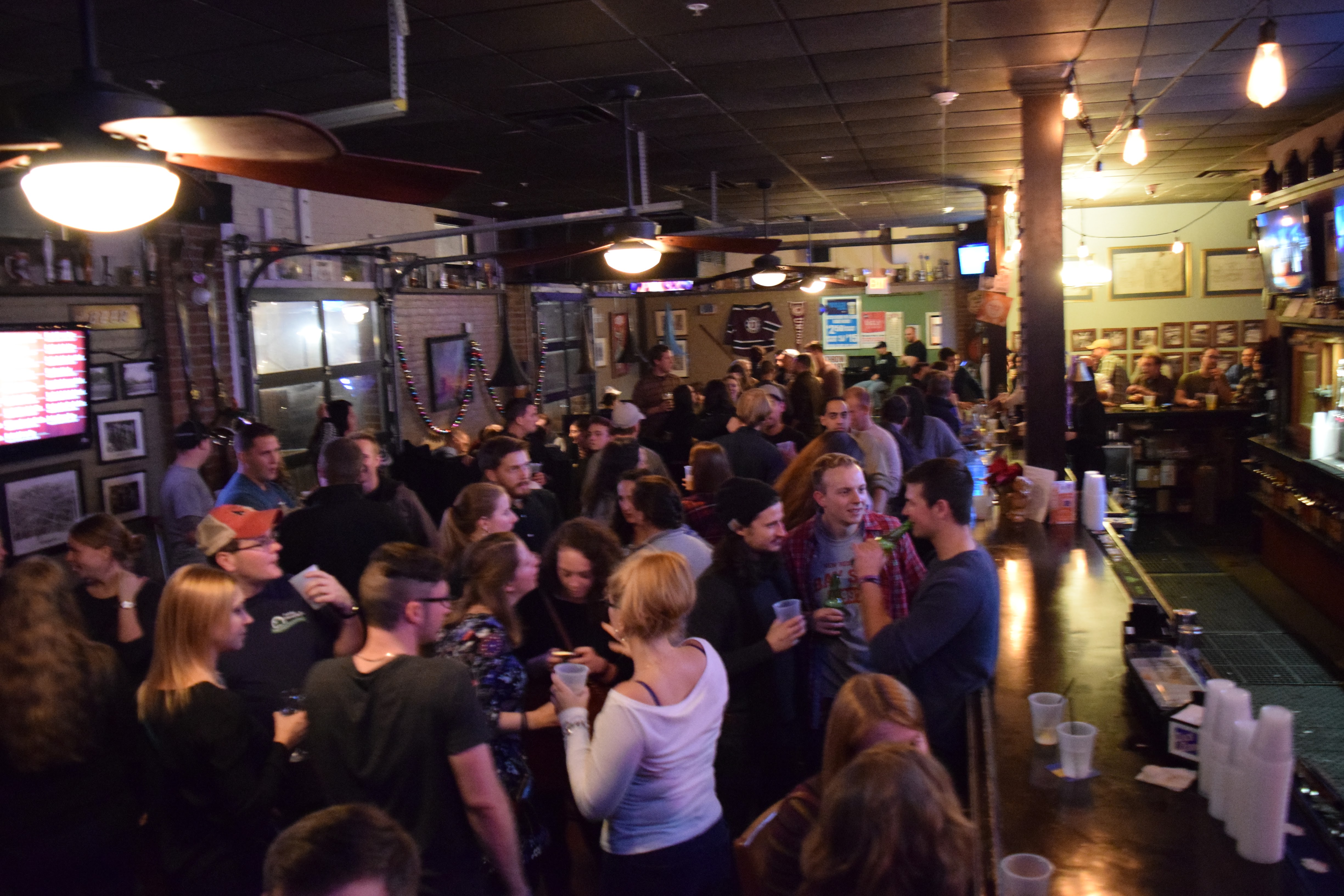 Pub Street Pleasantville Ny - wyyq410