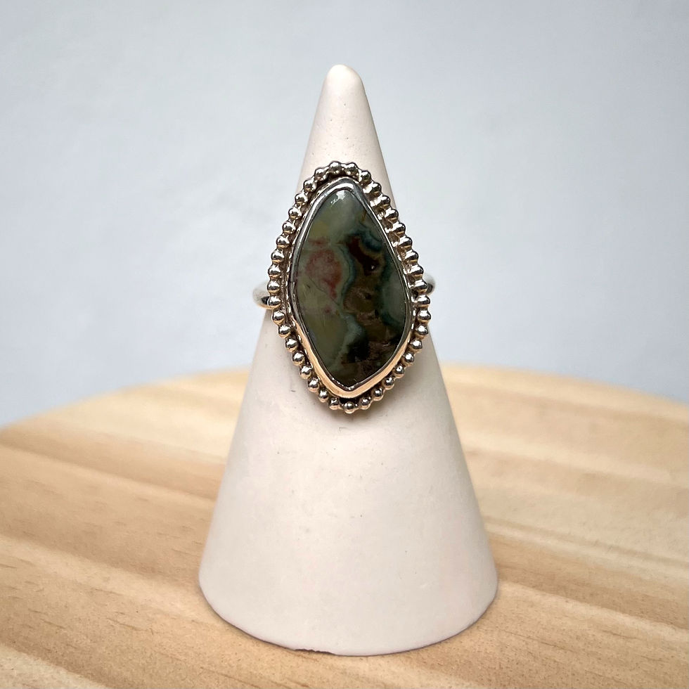 Thumbnail: Green Garnet Ring