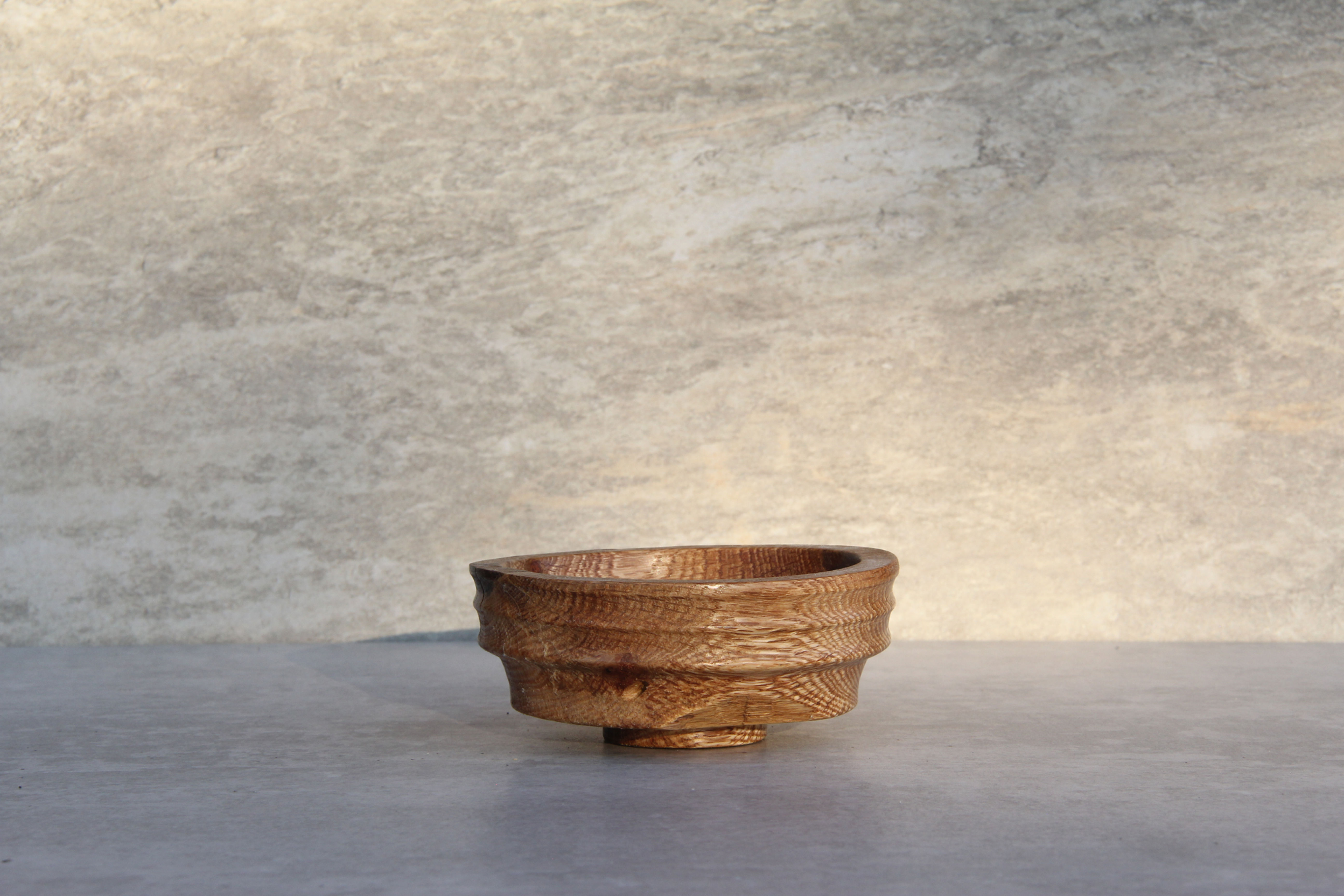 Oak bowl rippled