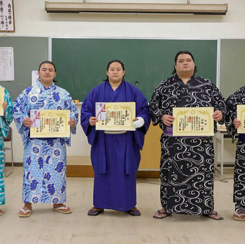 Sumo school graduation 2025-5-29