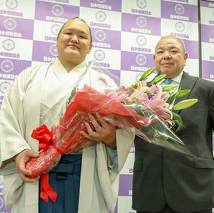 Hokutofuji & Hakkaku-oyakata 2025-5-15