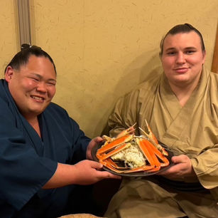 Aonishiki & tsukebito Kaiyuma