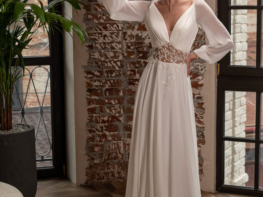 Feminine wedding dress Jasmine