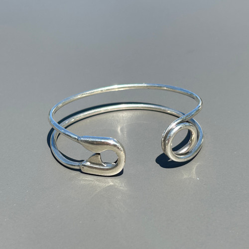 ☆ARMO☆ SILVER SAFETY PIN CUFF ブレスレット ☆ARMO☆ SILVER SAFETY PIN CUFF ブレスレット SAFETY PIN CUFF