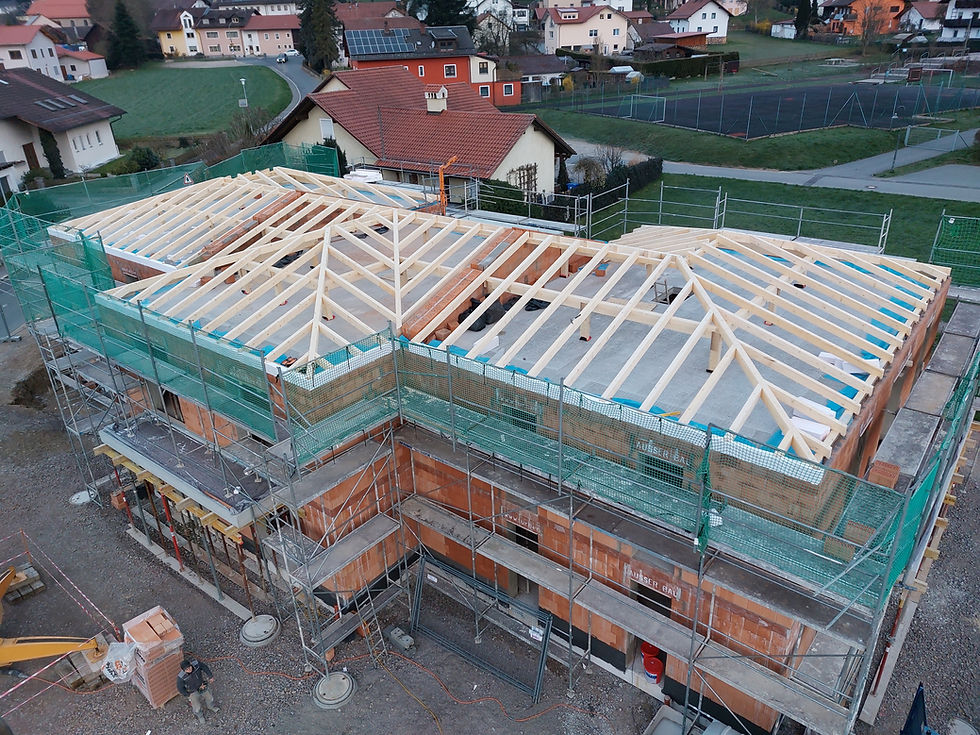 Dachstuhl Mehrfamilienhaus