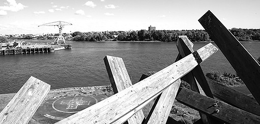 Nantes - vue sur la Grue Jaune