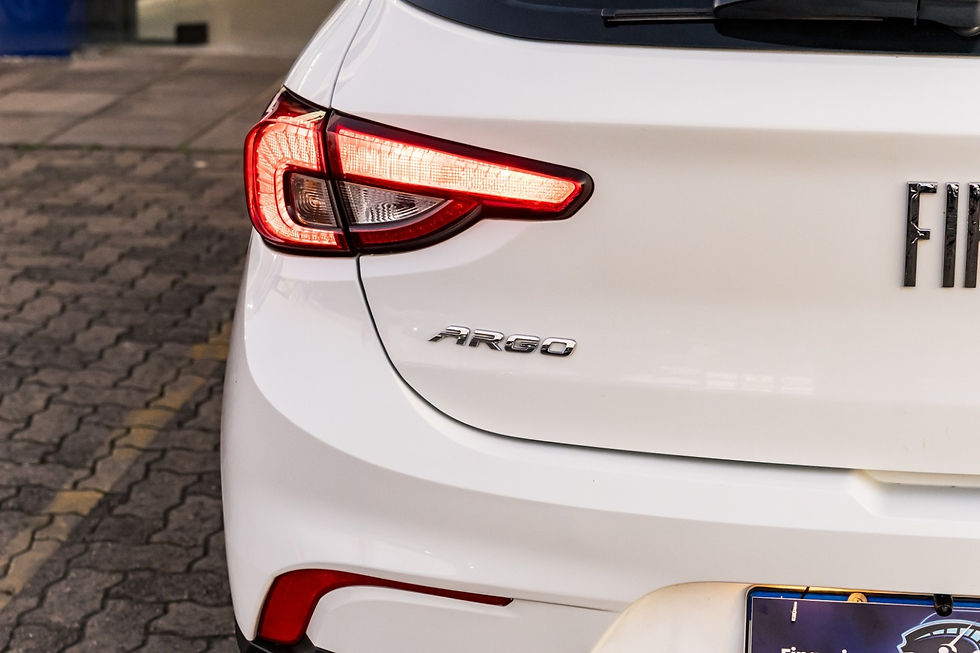Fiat Argo 1.0 com multimídia e 1 ano de garantia