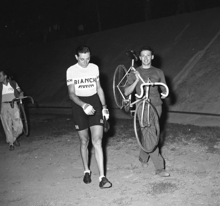 Velodromo Appio di Roma, 1954.jpg