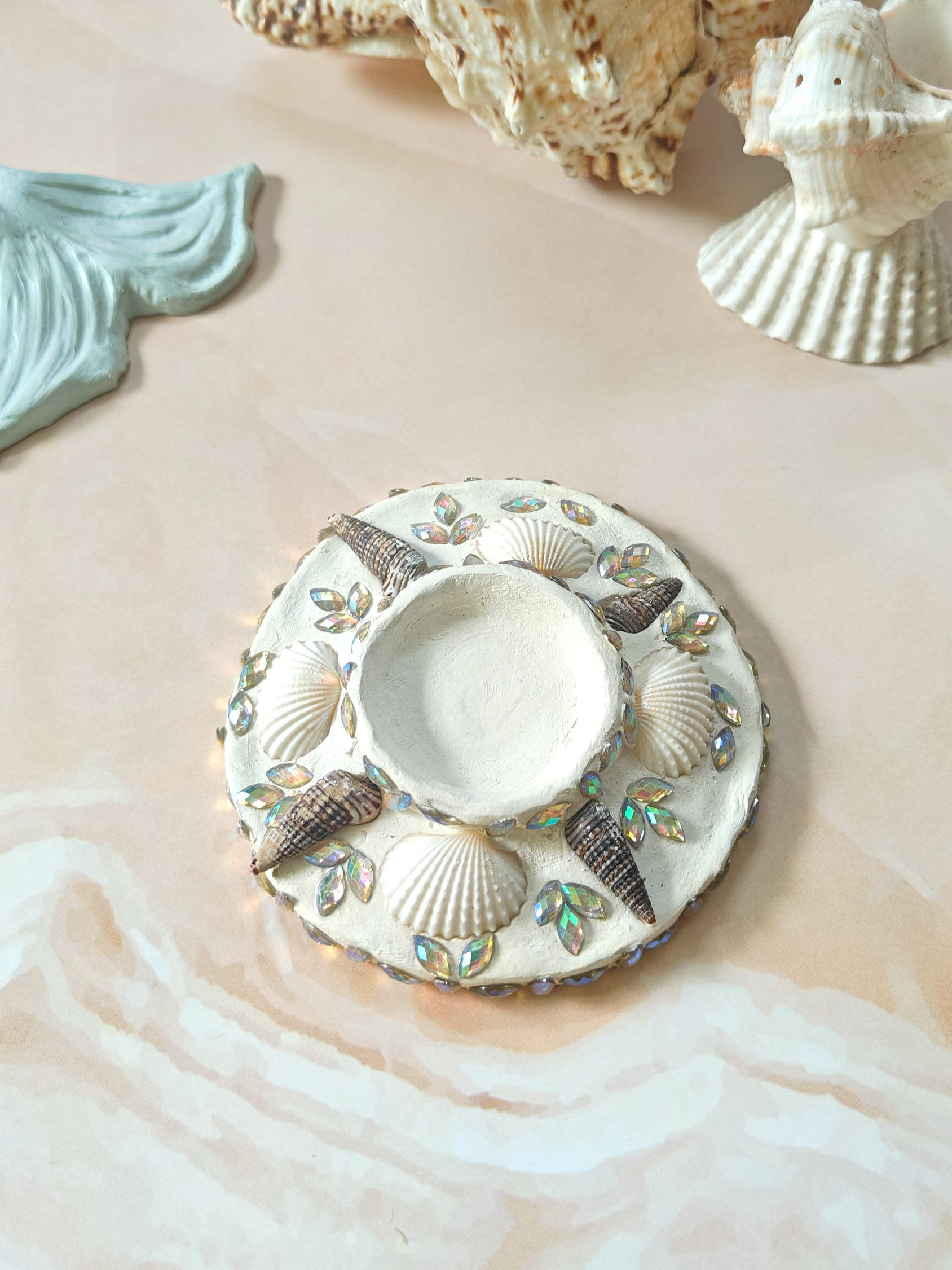 Lovely - Ocean-themed Tealight Holder 🐚