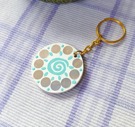 Swirl - BanaGloo Wooden Keychain