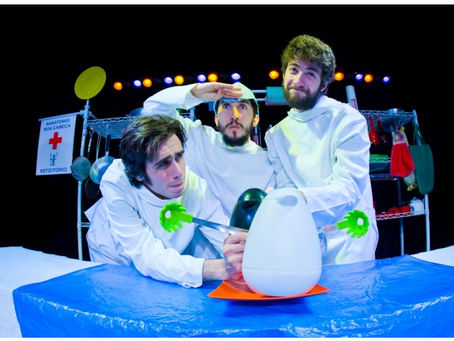 Sábado tem teatro online.