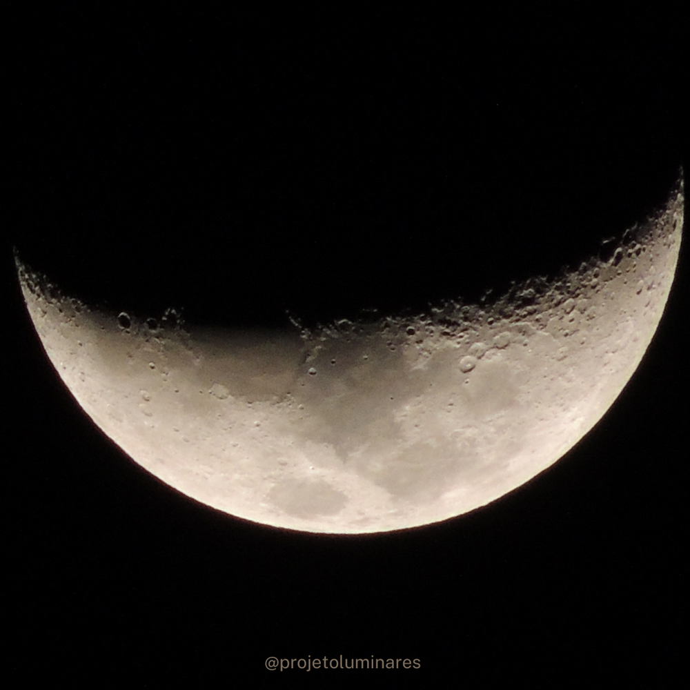 Lua Nova em Aquário