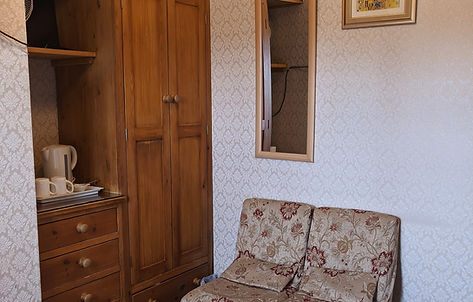 Room 4.