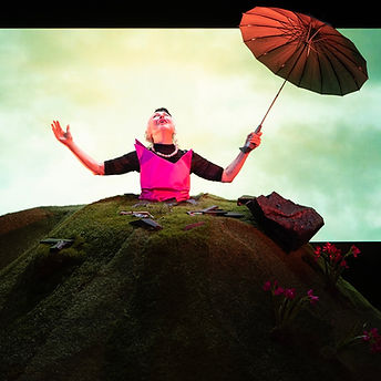 med parasoll_edited.jpg