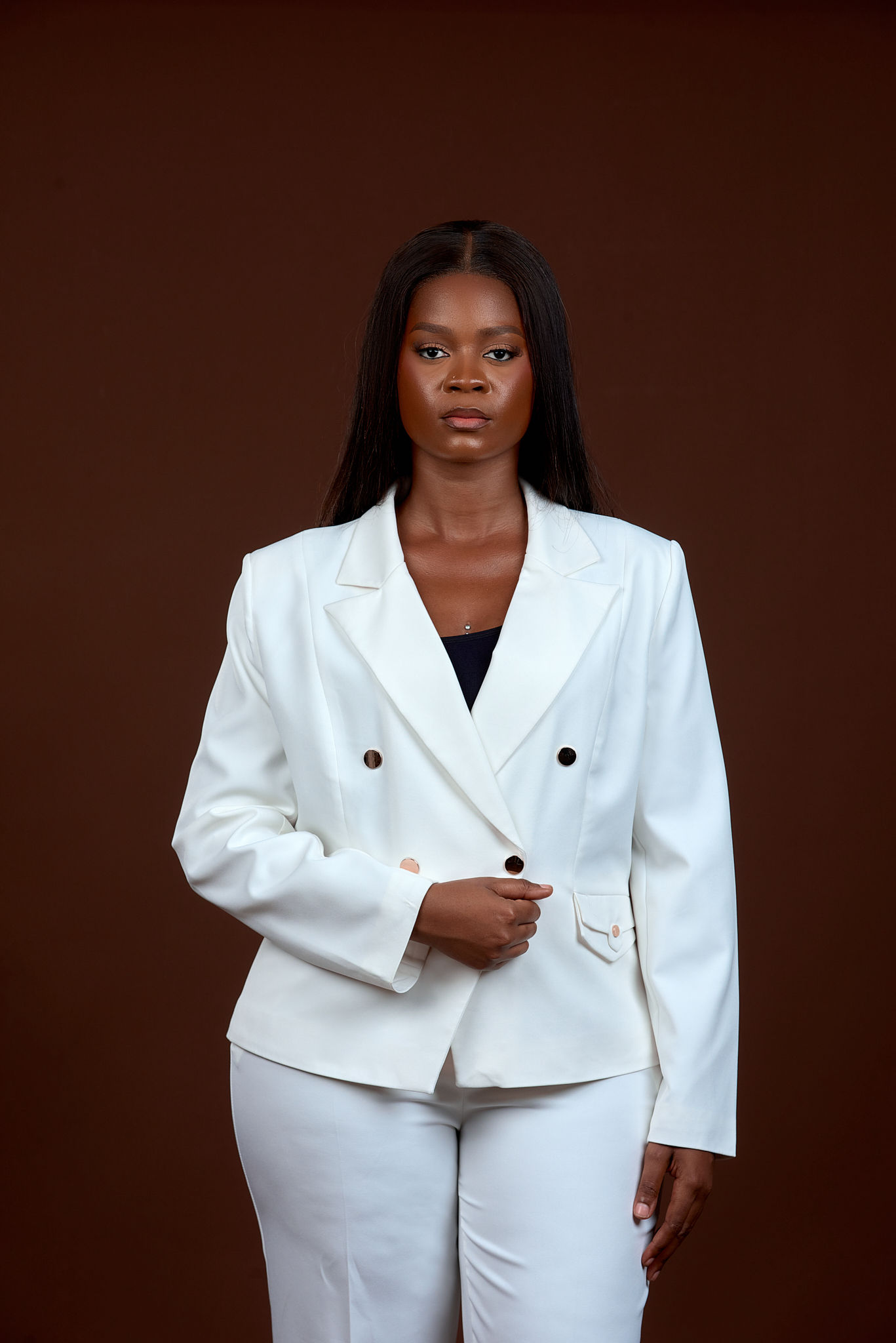 White Suitset With Gold Buttons - Code 490