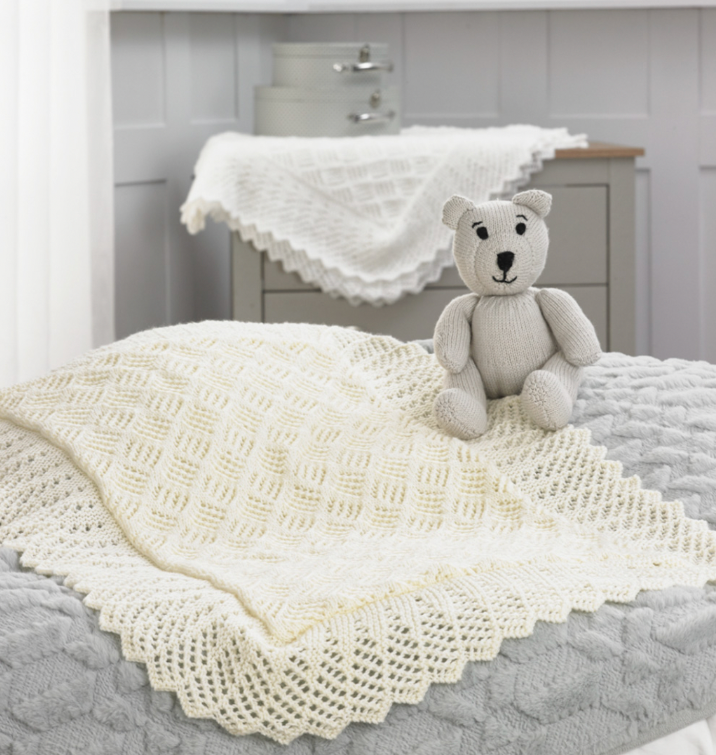 PP006 Wendy Peter Pan Baby Blankets Double Knit Leaflet