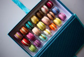 Paleta de cores vivas e alegres é tendência também na gastronomia