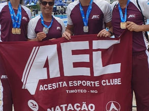 Atletas do AEC se destacam no Campeonato Mineiro de Natação Master de Verão