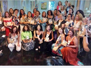 Exposição Essas Mulheres apresenta obras de 43 artistas do Vale do Aço