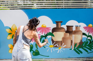 Moradores de Ipoema ajudam a transformar Museu da Pharmácia com murais de grafite