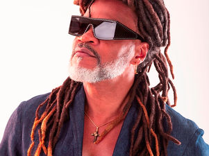 Carlinhos Brown abre Série Espetáculo de Música no Youtube do Instituto Usiminas
