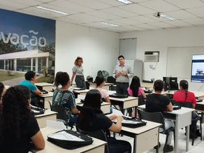 Instituto do Inox promove aula inaugural do curso de Operadora Siderúrgica