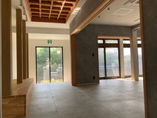 グレー×大判タイルの上質インテリア