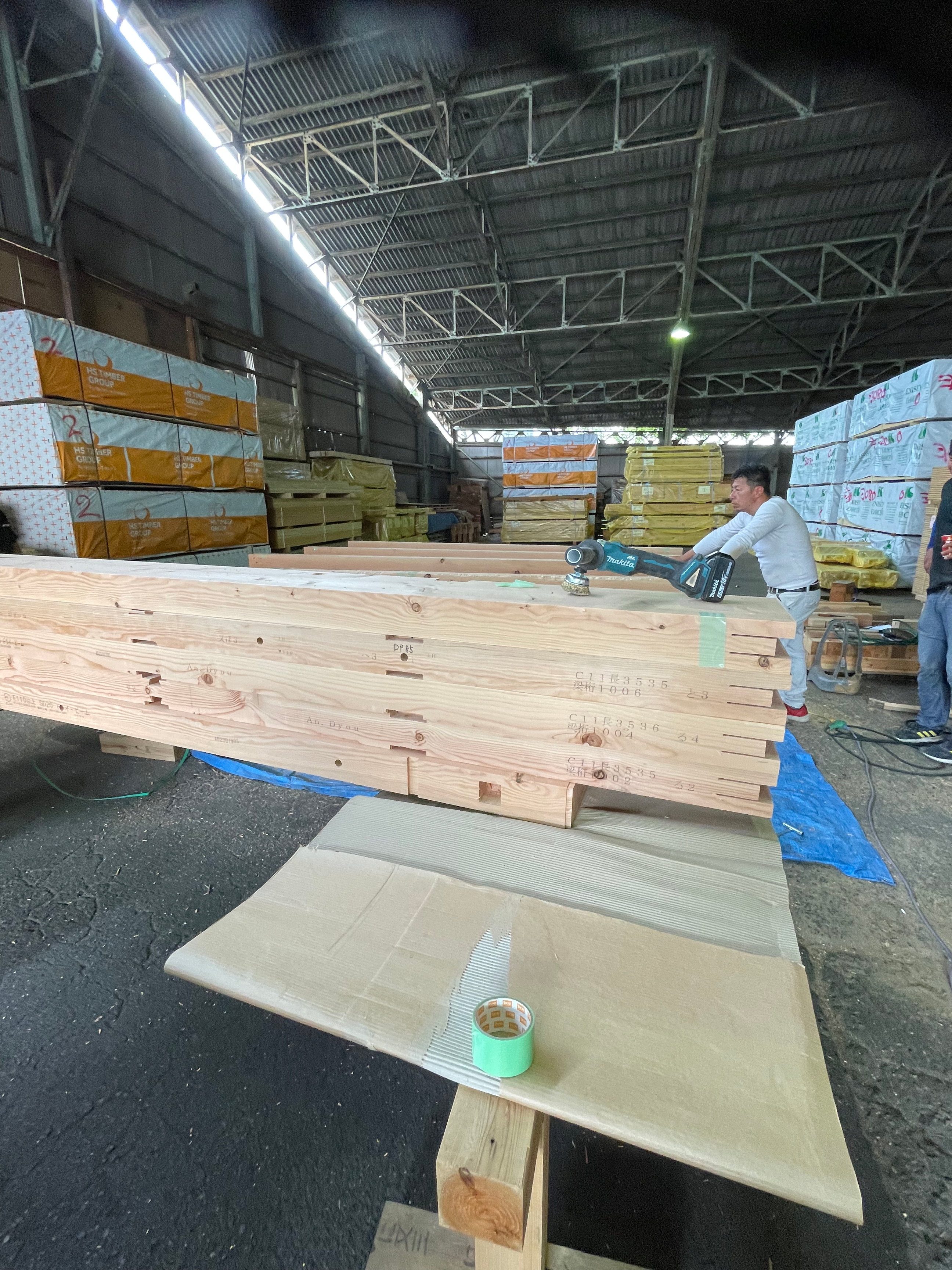 手作業でつくるヴィンテージ空間