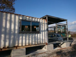 リフォーム前のコンテナ