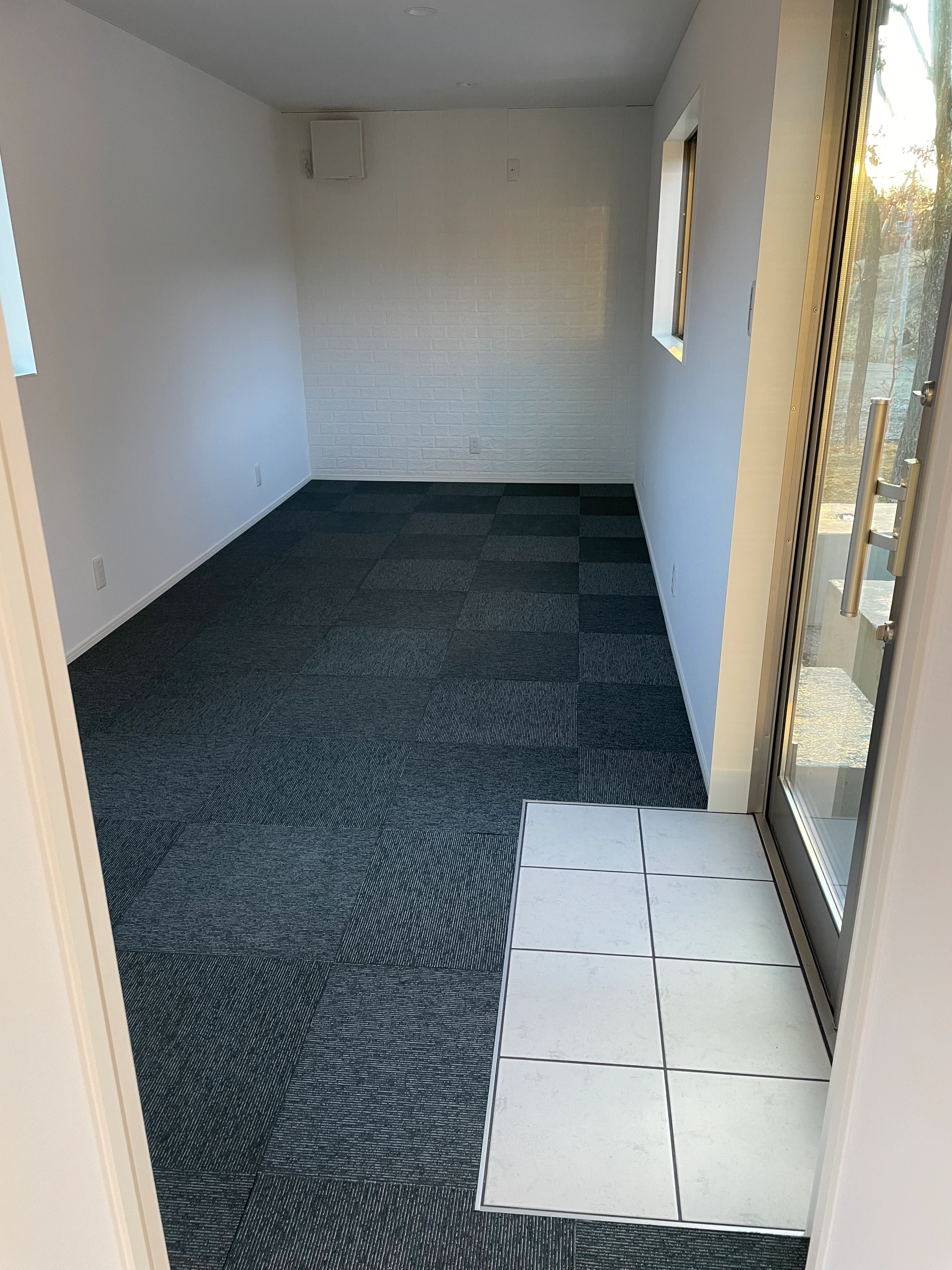 スタイリッシュな受付