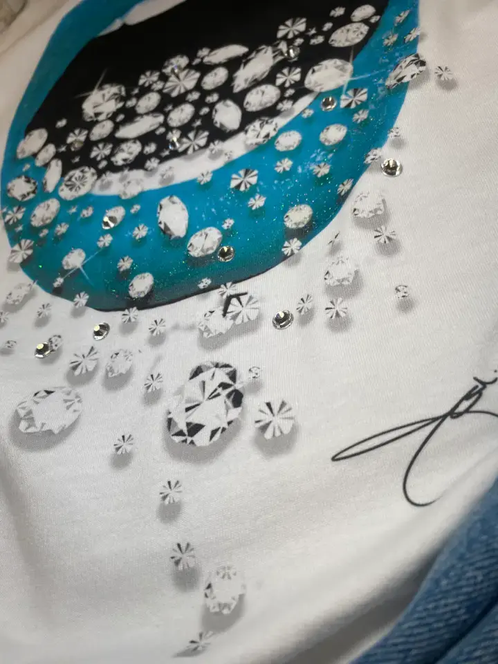 Thumbnail: Feed Me Diamonds Graphic T-Shirt