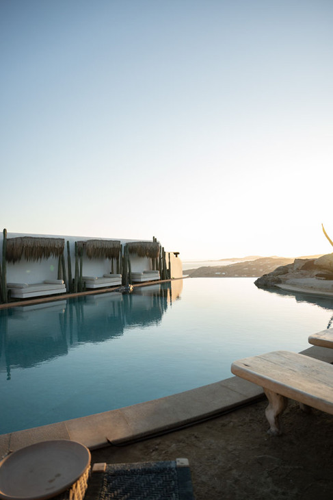 A LUXURY WEDDING AT PANOPTIS ESCAPE, MYKONOS
