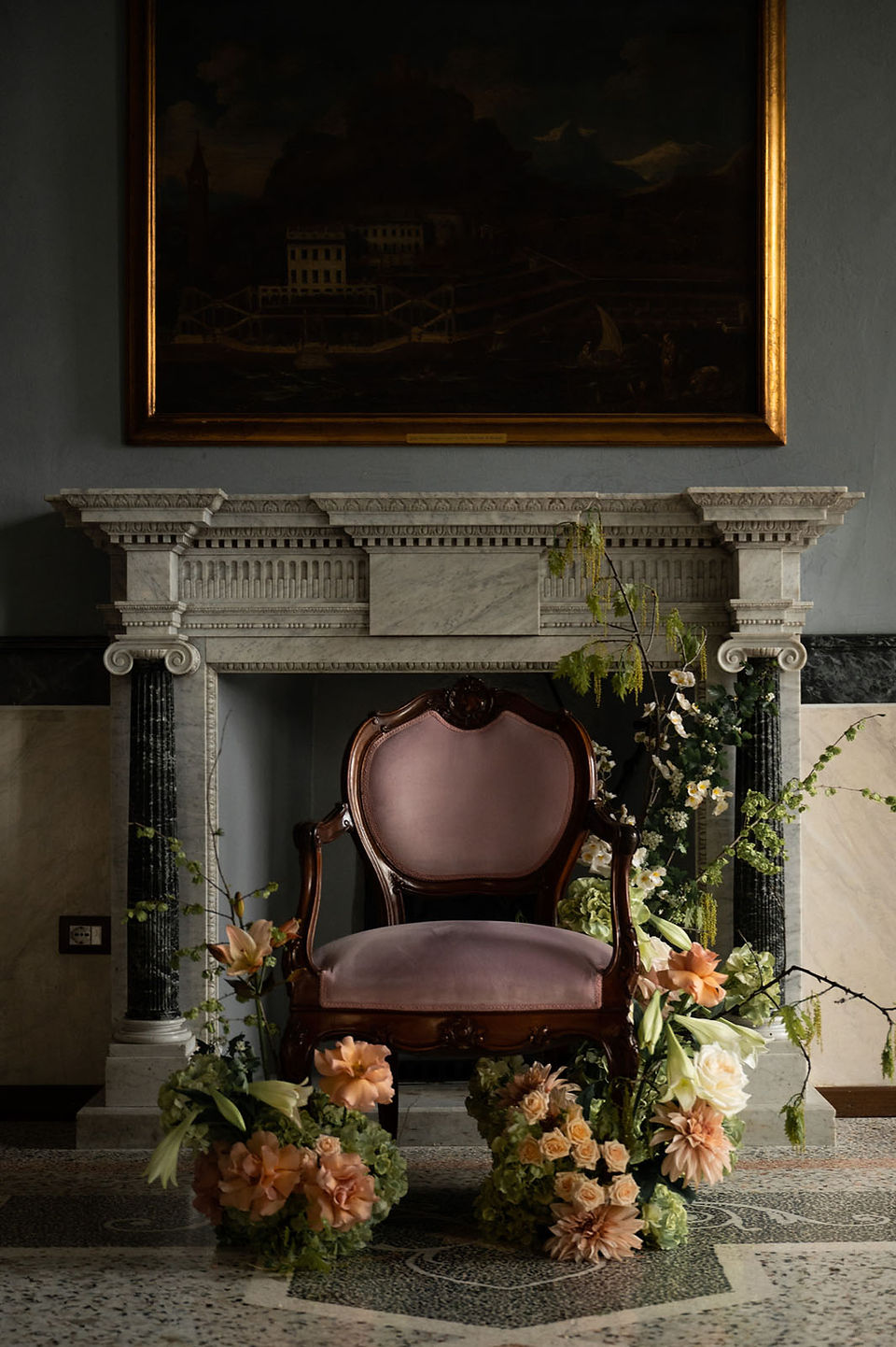 Elegant floral design at a Tuscany villa wedding