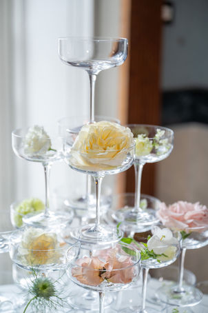 Wedding details in the interior of Villa Cipressi, Lake Como