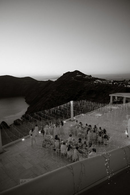 Elegant wedding reception overlooking the sea
