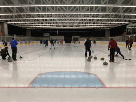 IL GRUPPO RICREATIVO AET SI DILETTA CON IL CURLING