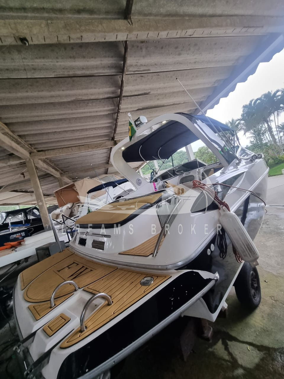 Miniatura: Ventura 265