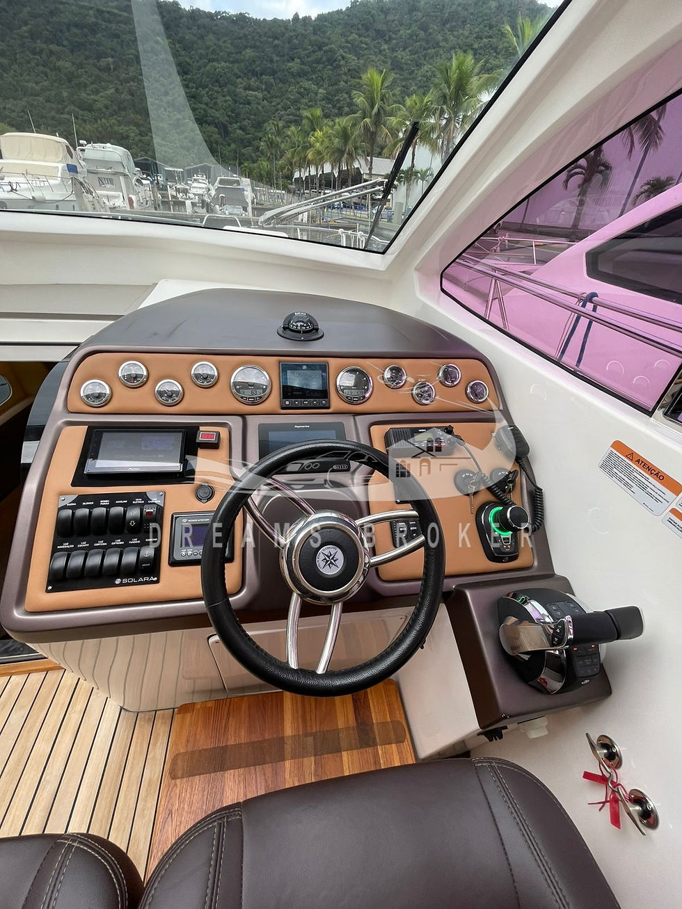 Miniatura: Solara 370 HT