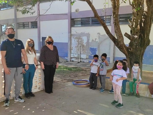 Prefeita e Diretora de Educação de Pinhal fizeram visitas em escolas municipais