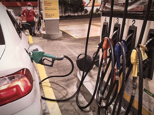 Diesel e gasolina mesmo com alta mundial do petróleo não devem subir no Brasil