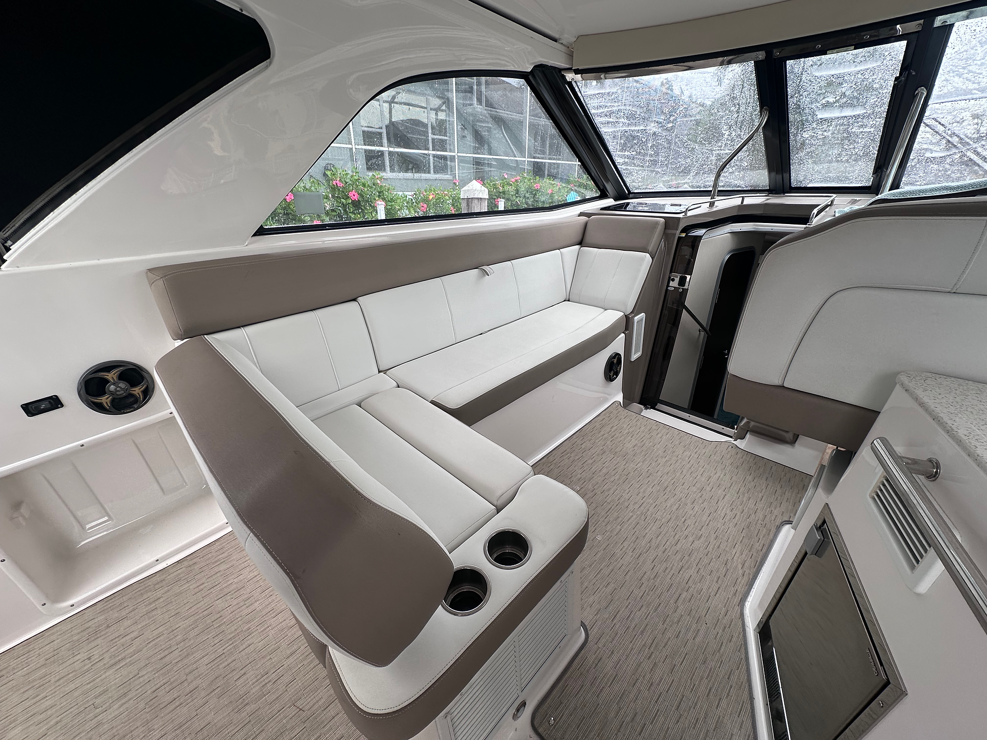 2016 Regal 35 Sport Coupe Cockpit
