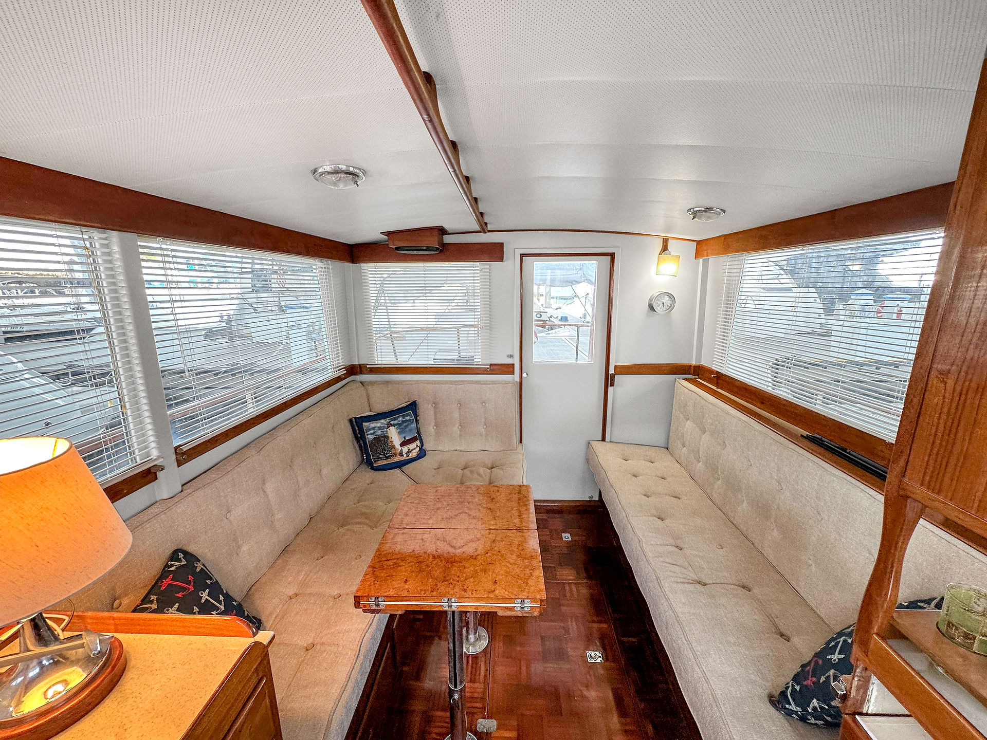 1969 Grand Banks 32 Trawler Salon