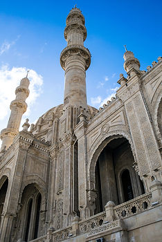 exterior-of-heydar-mosque-in-baku-azerbaijan-2025-02-09-00-20-29-utc.jpg