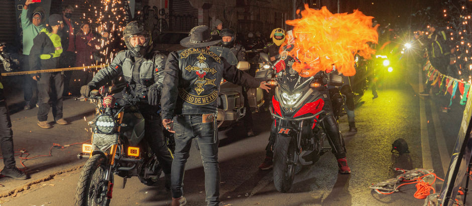En el asfalto de la épica: el motociclismo de resistencia en México.