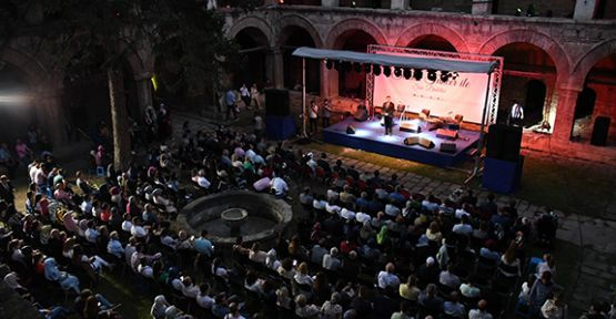 Serdar Tuncer, Tiran ve Üsküp'te de 15 Temmuz Vesilesiyle sahne aldı