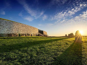 WATCH: Grianstad an Gheimhridh ag Sí an Bhrú (Newgrange Winter Solstice 2025 live stream)